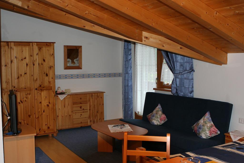 Haus Hildegard Hotel Neustift im Stubaital Phòng bức ảnh