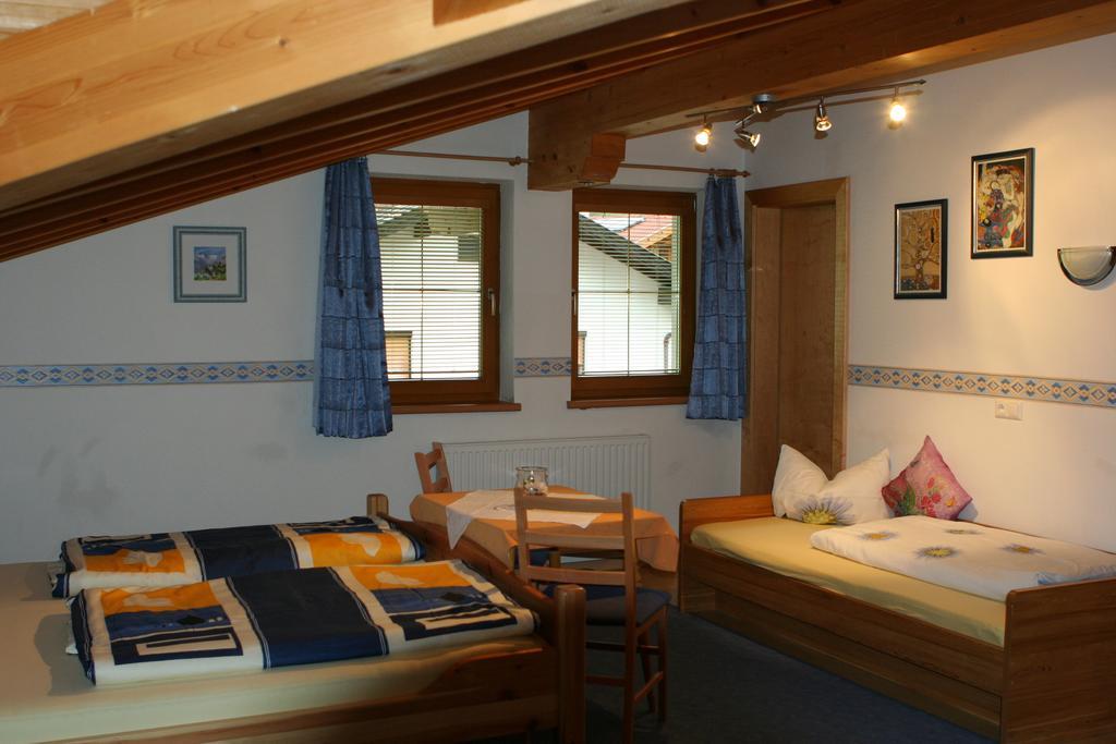 Haus Hildegard Hotel Neustift im Stubaital Phòng bức ảnh