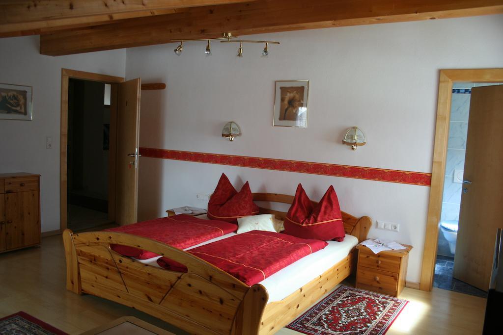 Haus Hildegard Hotel Neustift im Stubaital Phòng bức ảnh