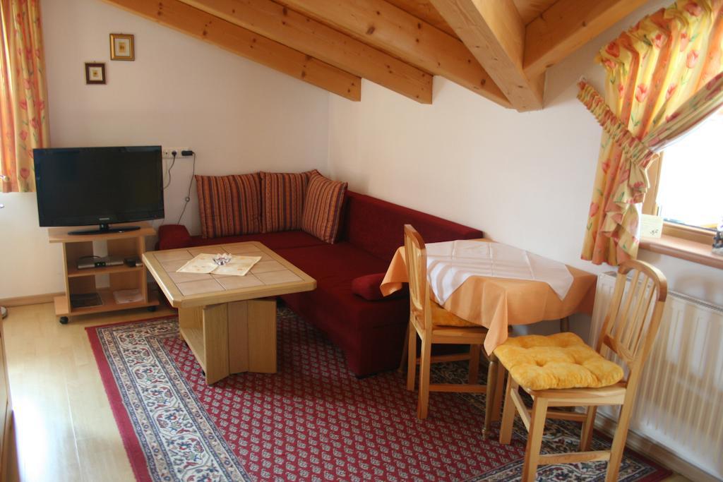 Haus Hildegard Hotel Neustift im Stubaital Phòng bức ảnh
